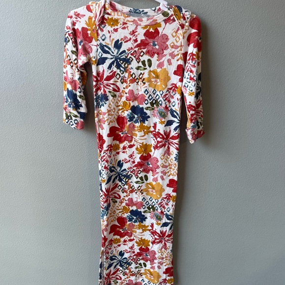 Whistling Willow // Floral Baby Knotted Gown - Picture 3 of 3